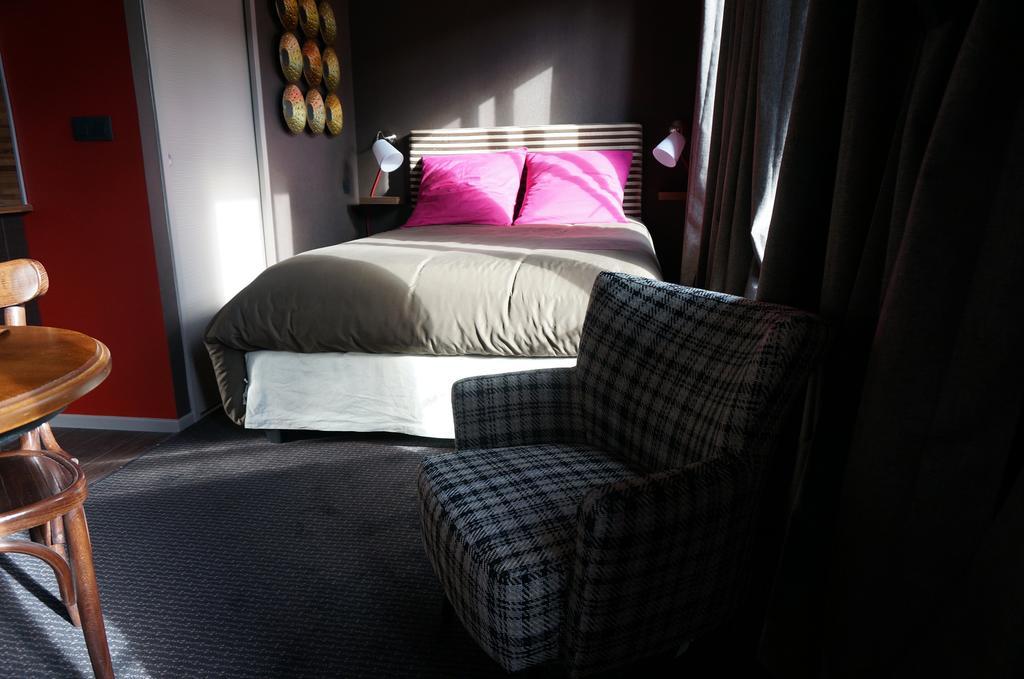 Apartament Le 84 Sainte-Cath' Lille Pokój zdjęcie