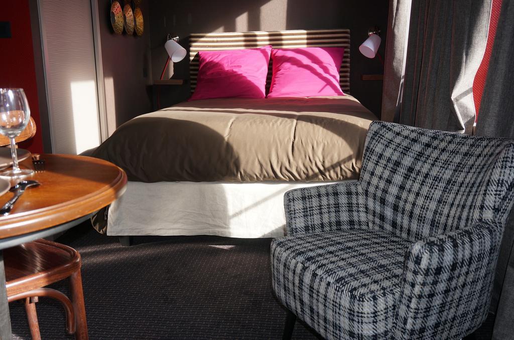 Apartament Le 84 Sainte-Cath' Lille Pokój zdjęcie